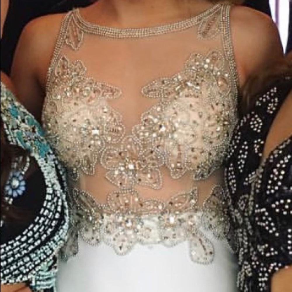 ✨ WHITE PROM DRESS ✨